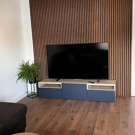 Nospeedlimit-design Apartment-100qm-bis Zu 8 Personen-parkpatz לנדשט